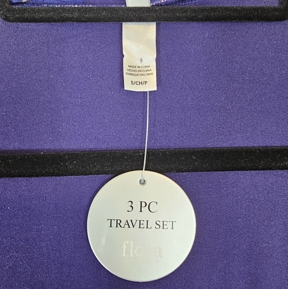 FLORA by Flora Nikrooz size Small robe in purple and pink floral NWT - Picture 2 of 5